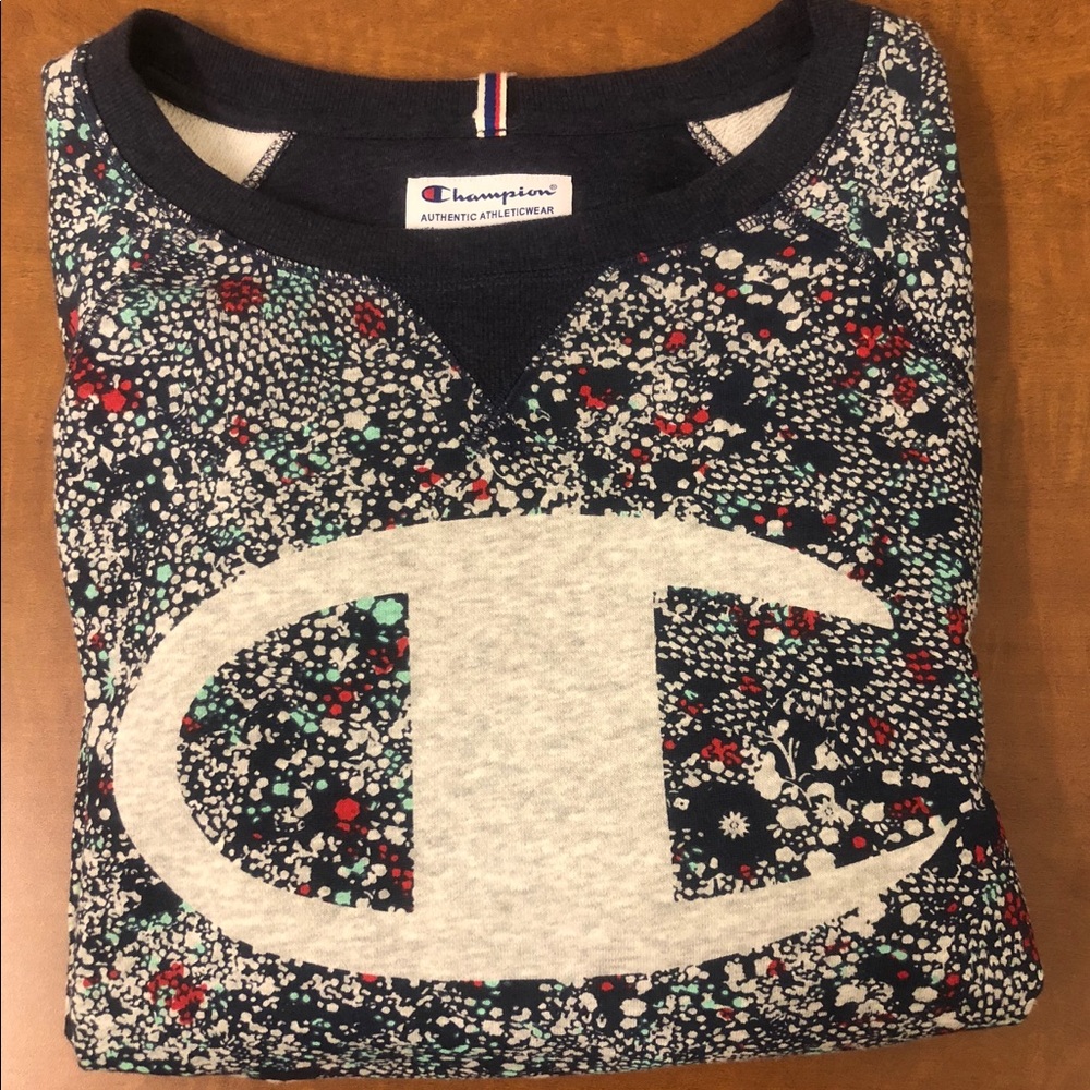 🎉Authentic Champion Sweatshirt🎉 - Picture 4 of 6